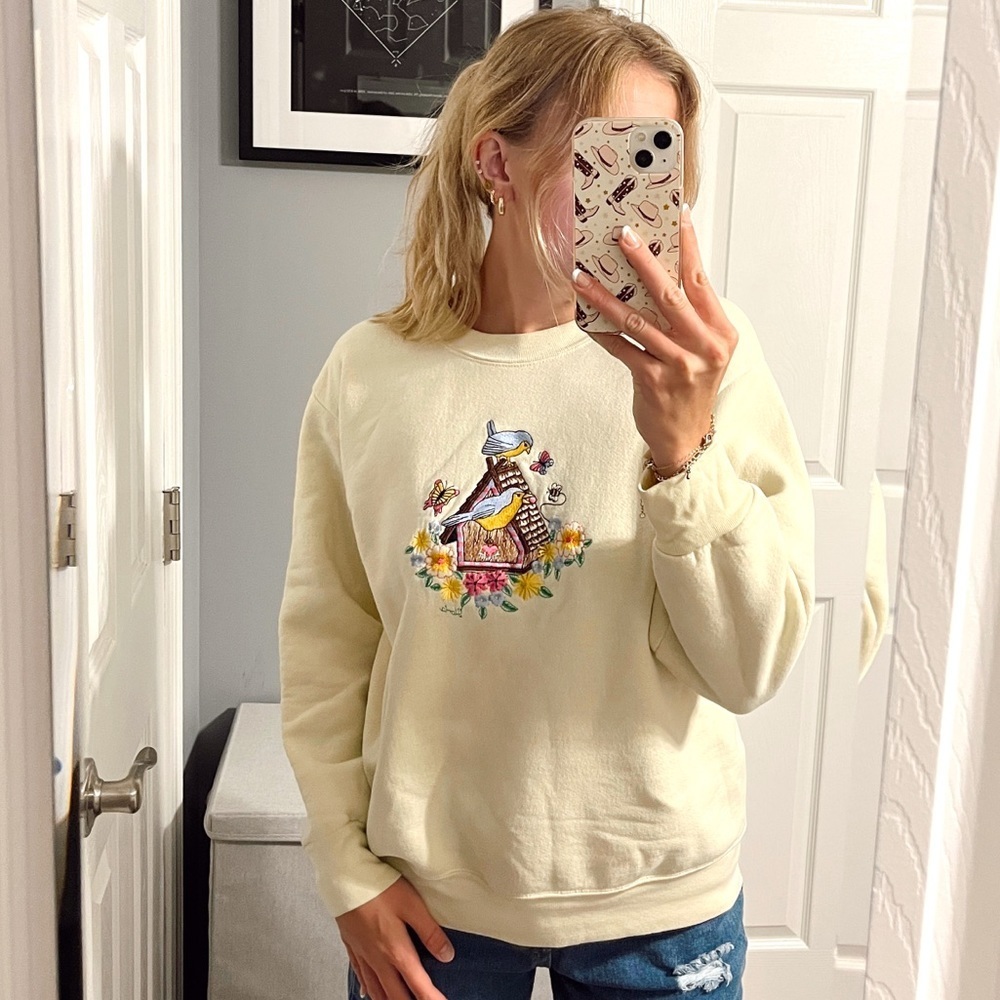 Vintage Embroidered Birdhouse Floral Crewneck